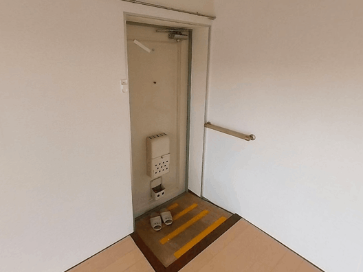 ひかり花園館／出入口